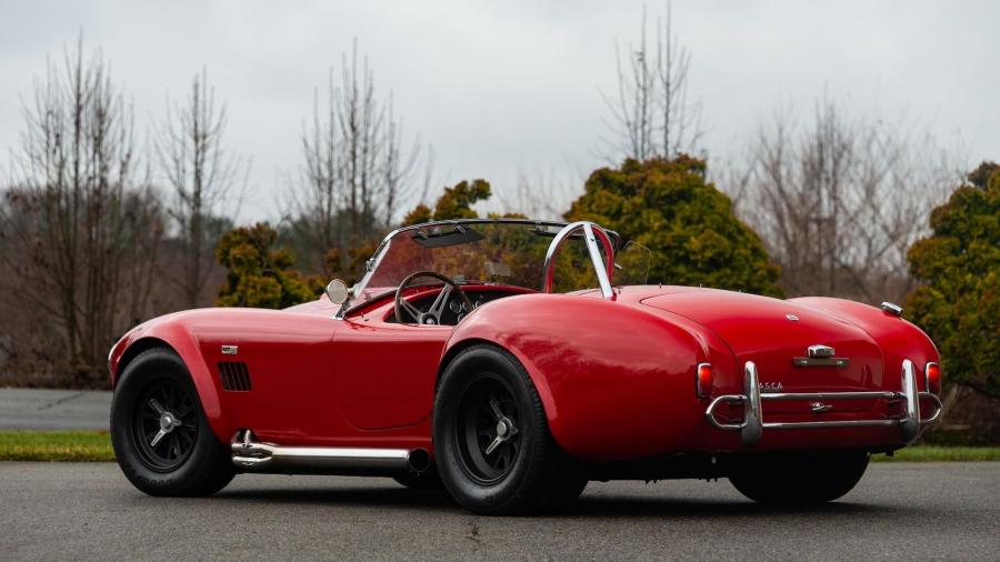  Shelby Cobra 427 1966 года  (фото 22 из 27)